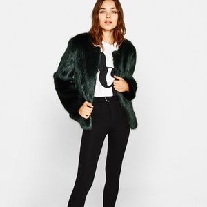 Cute cozy faux fur jacket in dark green 💚